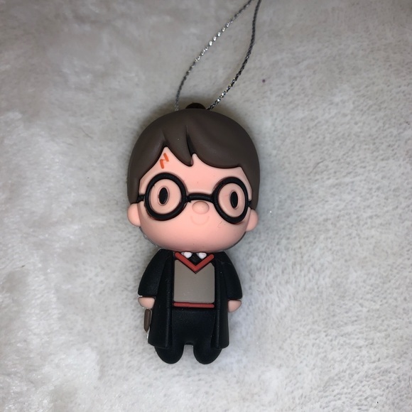 Harry Potter 2021 Hallmark Mystery Christmas Tree Ornament New Opened Loose - Picture 2 of 5
